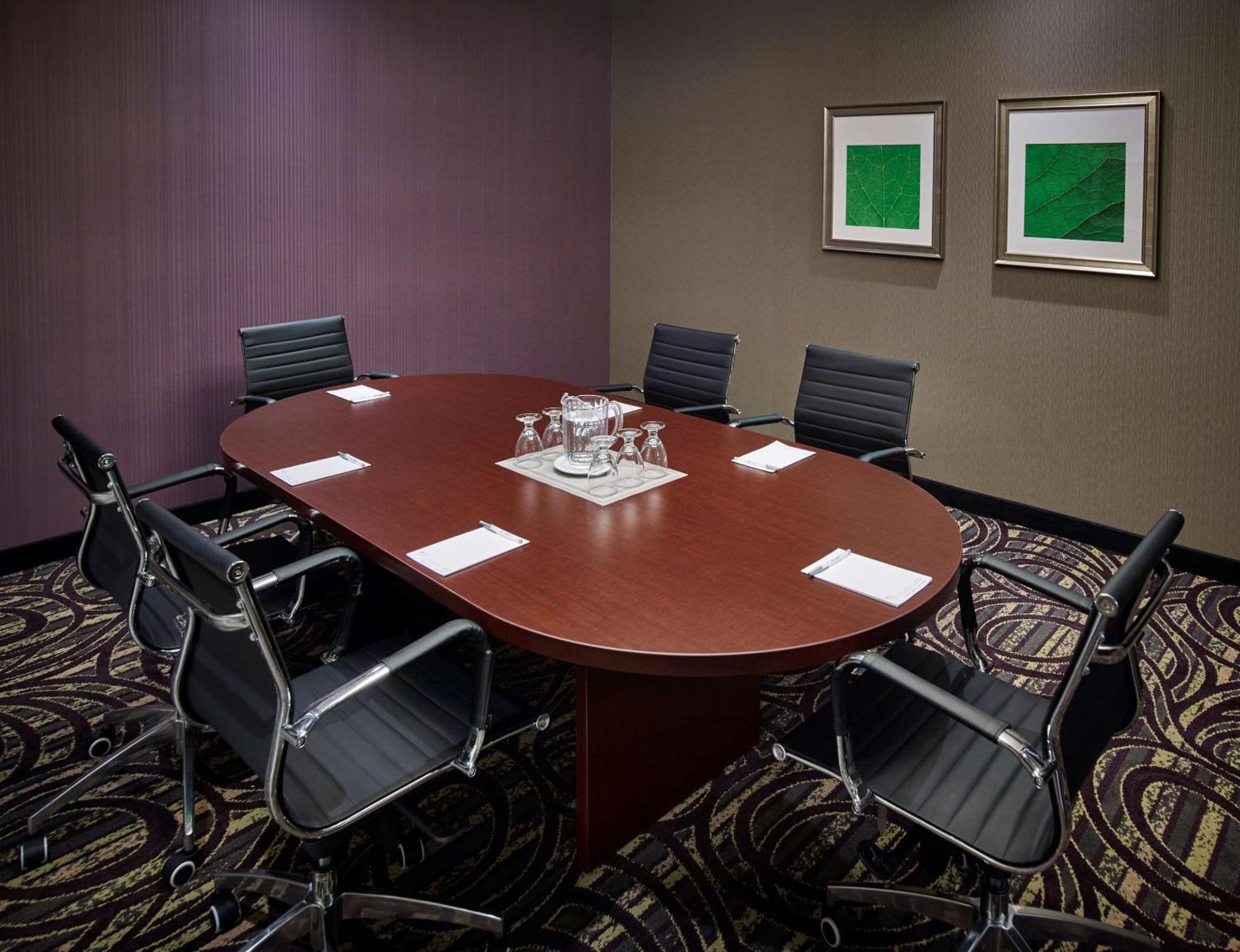 Hampton Inn By Hilton Timmins Bagian luar foto